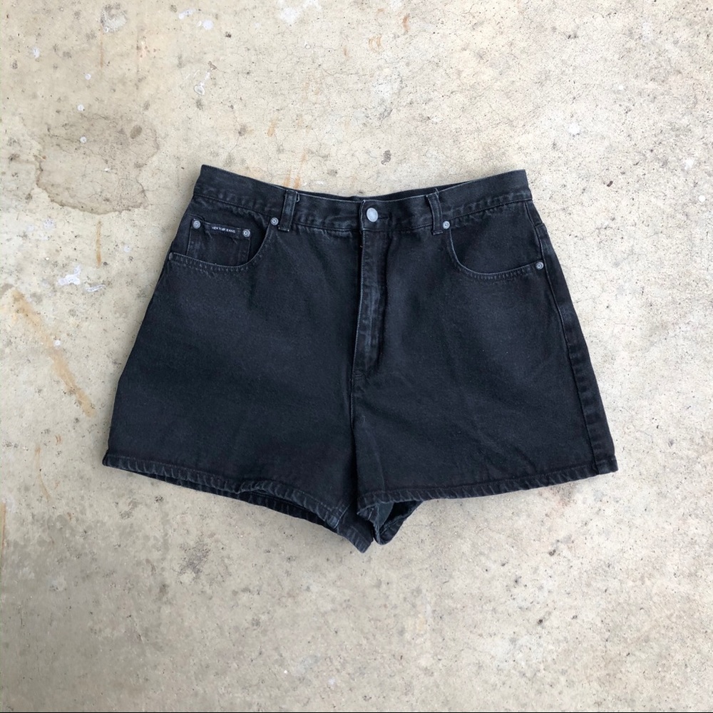 Vintage New York & Co. 34” High Waisted Shorts